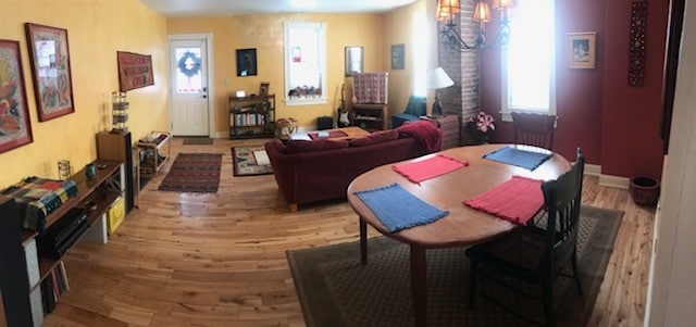 Building Photo - 56 Maple St