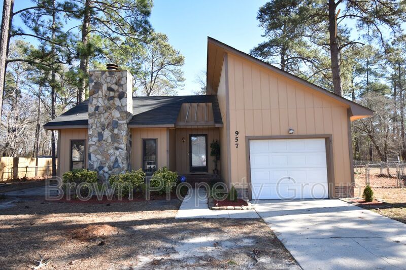Foto principal - 957 Kennesaw Dr