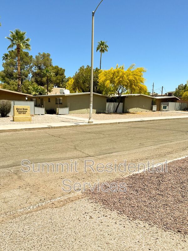 Building Photo - 1239 E Drachman St