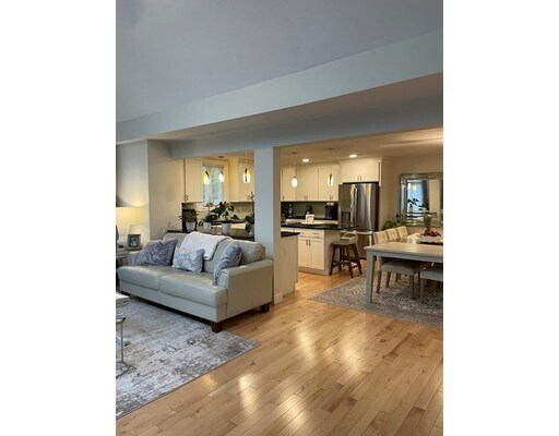 Foto del edificio - 44 Highland St