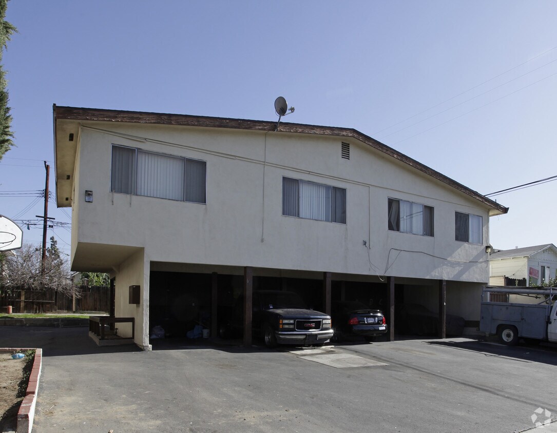 Building Photo - 620 N Ward St