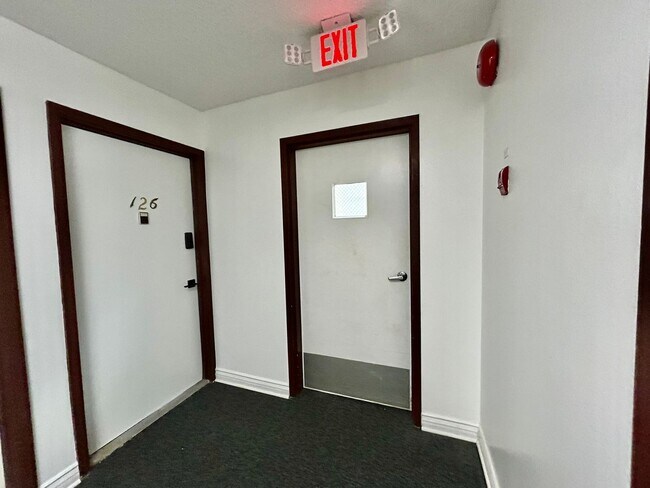 Foto del edificio - Move-In Ready! Studio Condo! Prime Long Beach Location! 90804