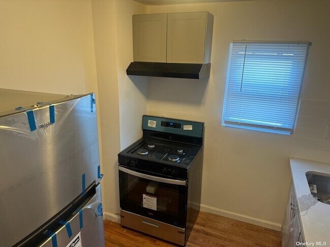Foto del edificio - 225 Doherty Ave