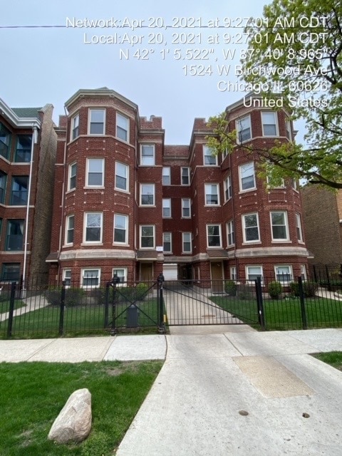 Building Photo - 1524 W Birchwood Ave