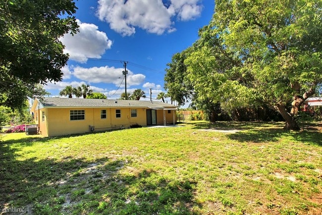 Building Photo - 3 br, 2 bath House - 4420 North Shore Drive