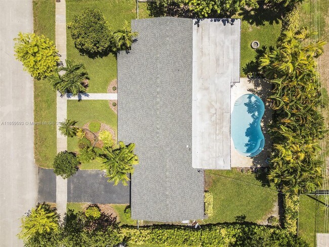 Foto del edificio - 8520 SW 84th Terrace