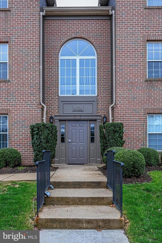 Primary Photo - 4108 Monument Ct