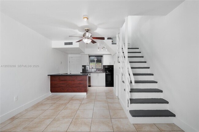 Foto del edificio - 932 SW 6th St