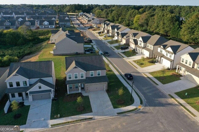 Building Photo - 305 Sterling Creek Way