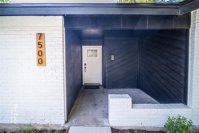 Foto del edificio - 7500 Rio Pass