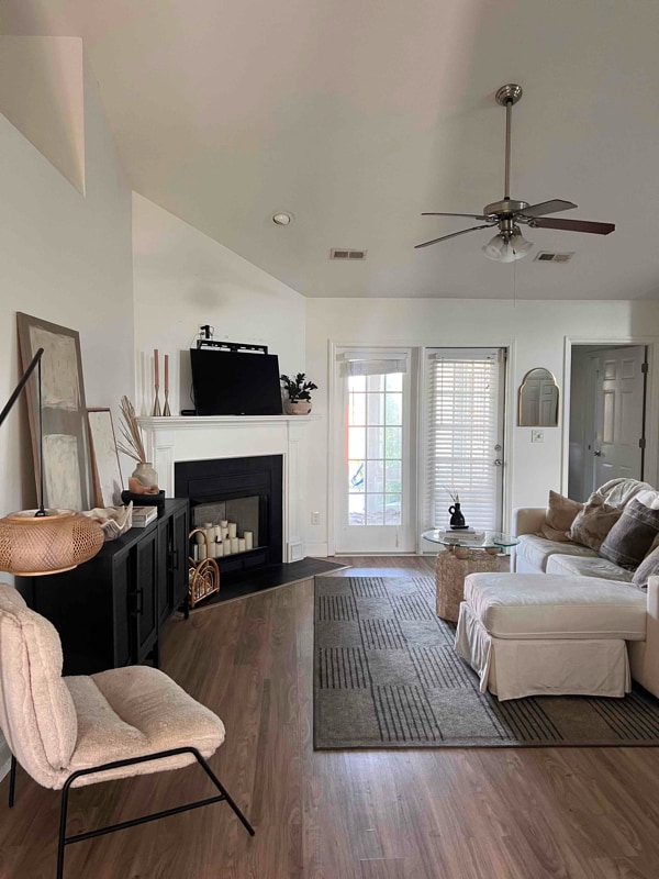 Building Photo - 7403 Walking Horse Ct