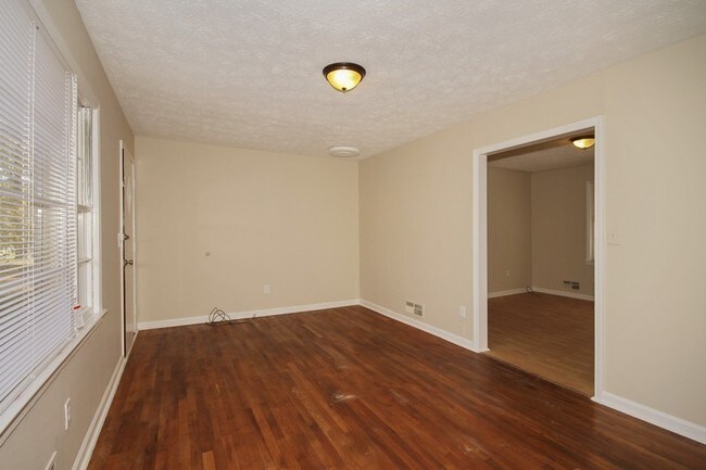 Building Photo - 355 Arcadia Pl SW