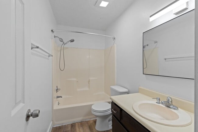 Building Photo - 366 E Post Oak Crossing SW