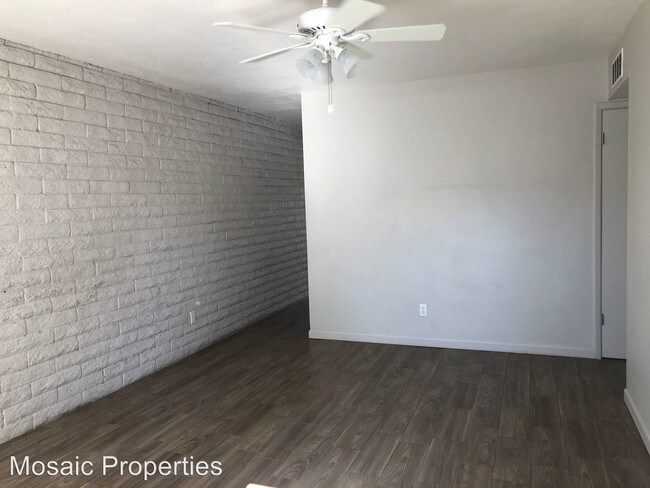 Foto del edificio - 1204 S McClintock Dr