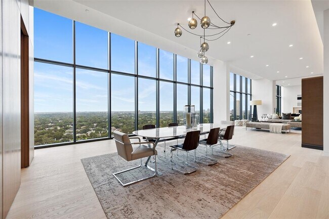 Building Photo - 3433 Westheimer Rd