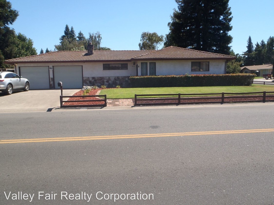910 Teesdale Rd, Yuba City, CA 95991 House Rental in Yuba City, CA