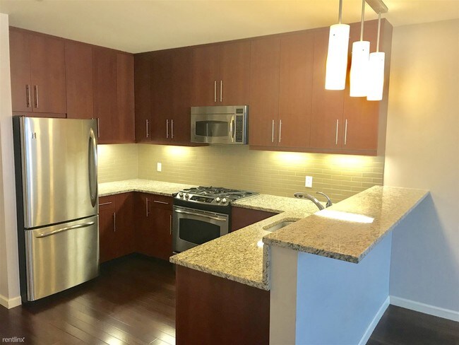 Building Photo - 1 br, 1 bath Condo - 1425 Locust Street