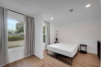 Building Photo - 364 Adelle St SE Building Photo - 364 Adelle St SE