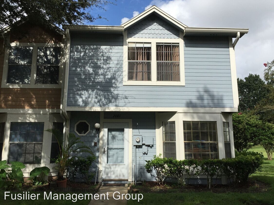 2 br, 2.5 bath House 2001 Waterleaf Street House Rental in Orlando