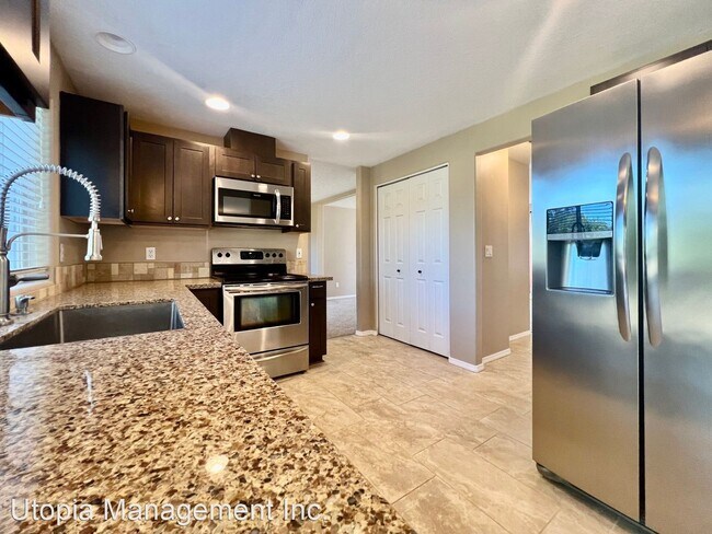 Foto del edificio - 4 br, 2.5 bath House - 21817 NE Palisade Pl