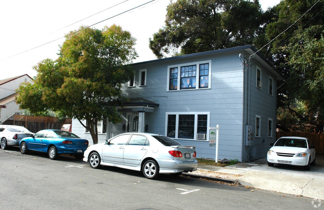 Building Photo - 1000 Las Juntas St
