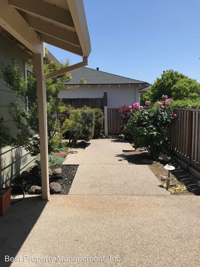 Building Photo - 3 br, 2 bath House - 38864 Judie Way