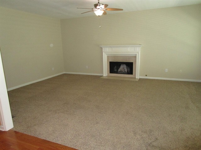 Building Photo - 7445 Bronson Way