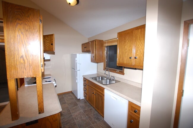 Building Photo - 3028 18th St S