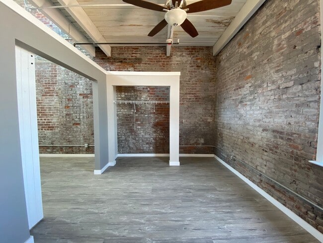 Interior Photo - Burnside