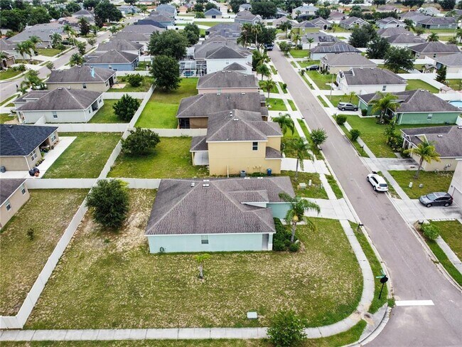 Foto del edificio - 101 Highland Meadows St