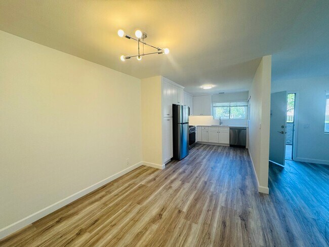 Foto del edificio - Remodeled Single-Level Beauty in Wildwood!