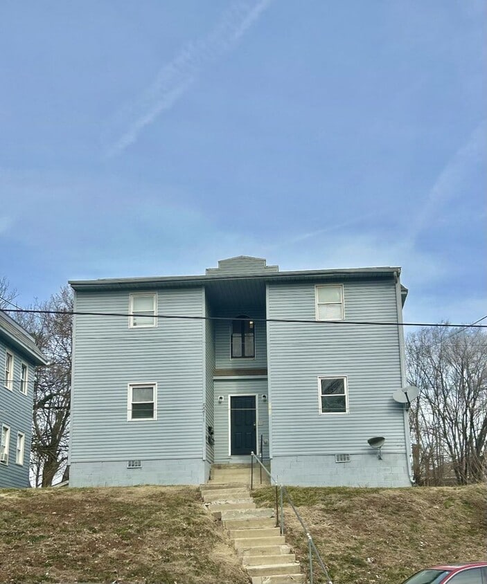 Photo - 5211 Montgomery Rd