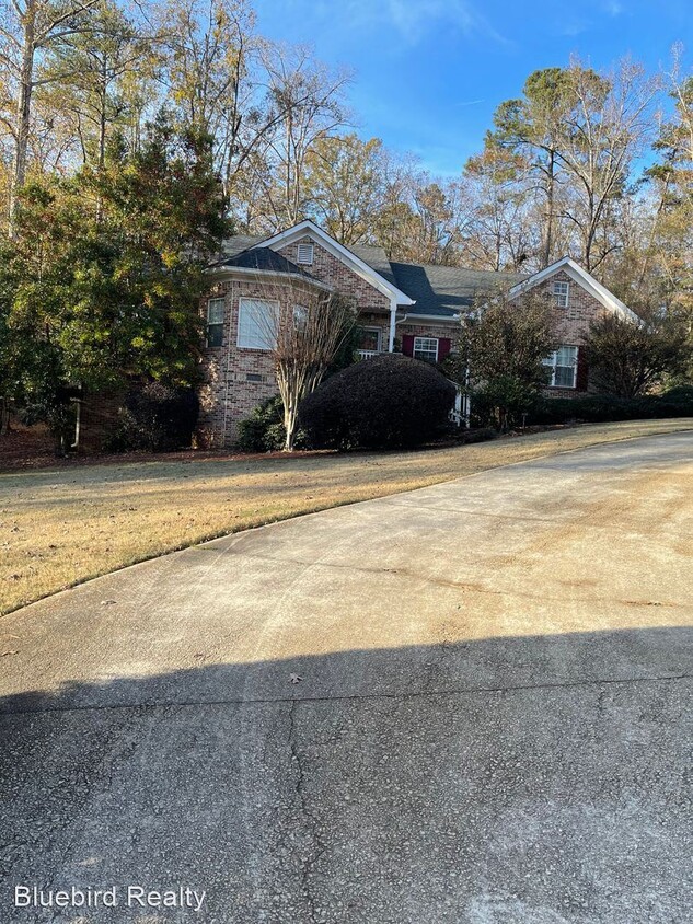 Primary Photo - 3 br, 2 bath House - 174 Alexander Drive