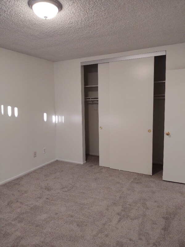Foto del edificio - 2239 E Lenita Ln