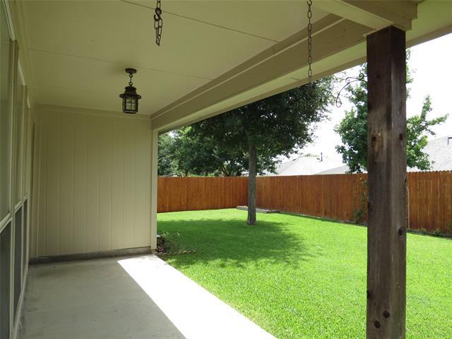 Building Photo - 909 Topaz Dr