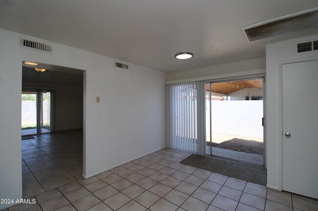 Foto del edificio - 4032 E Nancy Ln