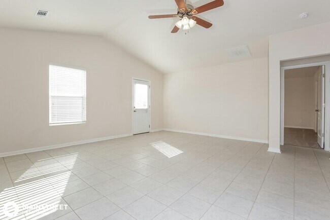 Building Photo - 2319 Bee Hive Drive, Columbia, TN 38401
