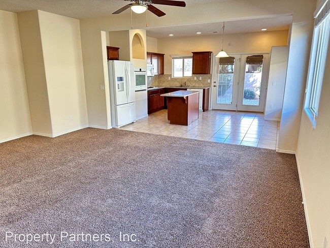 Building Photo - 2 br, 2 bath House - 873 Golden Yarrow Trail