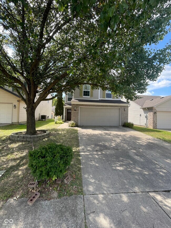Foto del edificio - 10815 Cedar Pine Dr