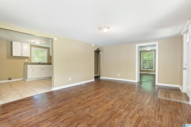 Foto del edificio - 779 11th Ave SE