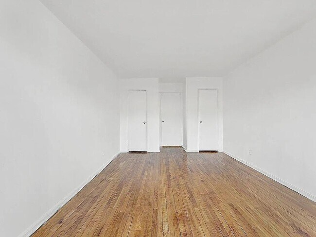 Foto del edificio - 88-08 151st Ave