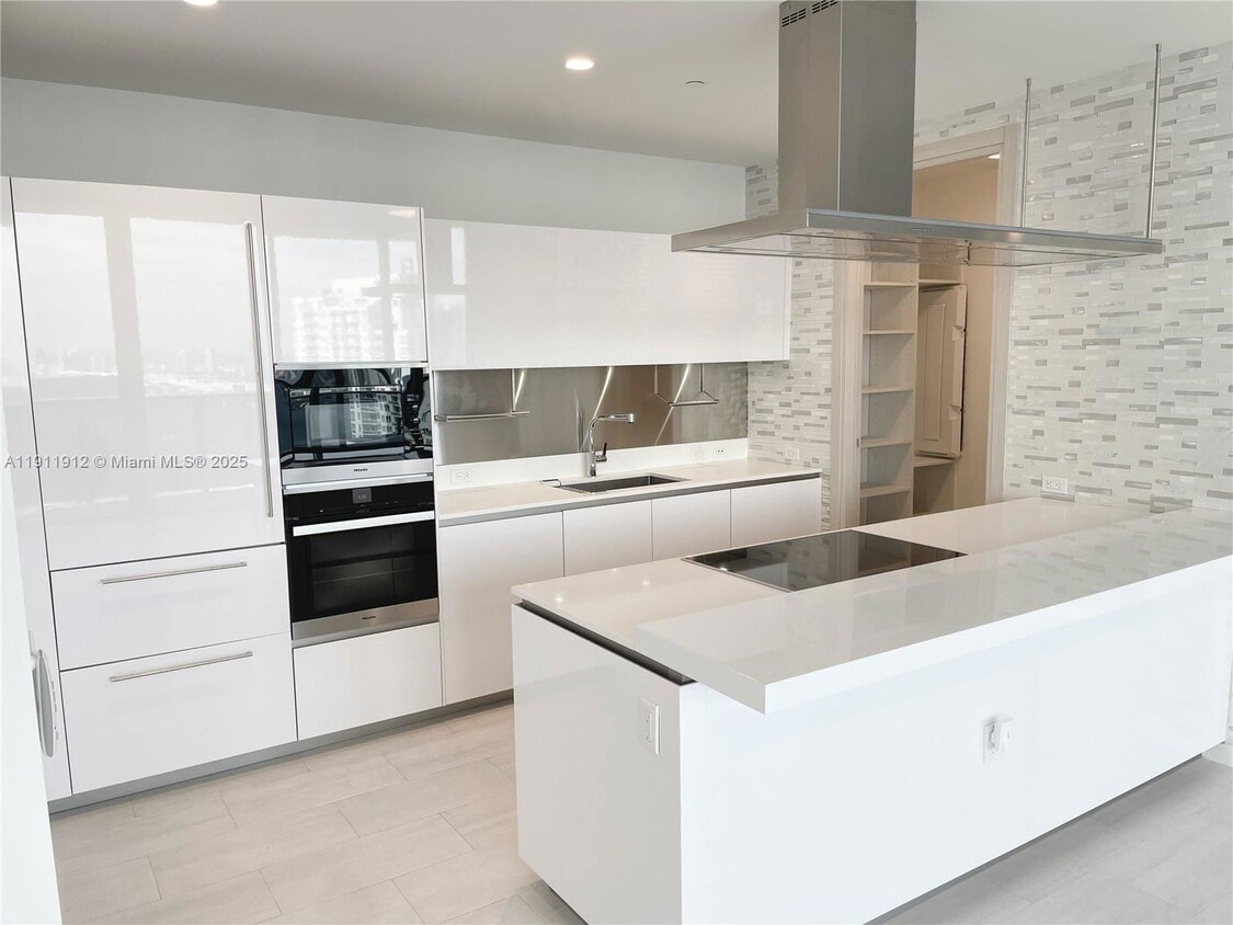 Photo - 1000 Brickell Plaza Apt #PH5405, Miami, FL 33131 - 2 BR 2.5 BA condo