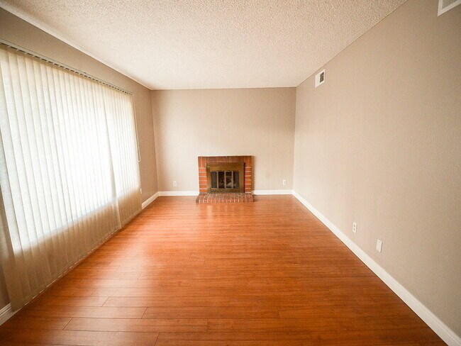 Foto del edificio - 4712 Ashbrook Pl