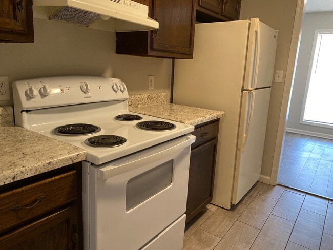 Building Photo - 35 Sta Les Cv