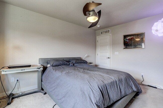 Foto del edificio - 2BR/2.5BA With Garage, Courtyard View, Sta...