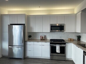 Interior Photo - Canvas LA