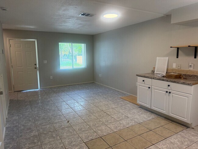 Foto del edificio - 919 33rd Ave W