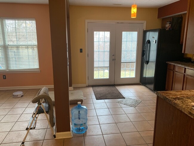 Photo - 3 Bedroom 3 Bath House with 2 Car Garage