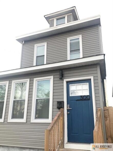 Foto principal - 300 D'Arcy Ave