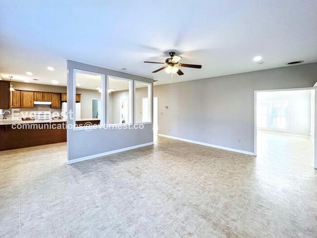 Foto del edificio - 1181 Henry Rd